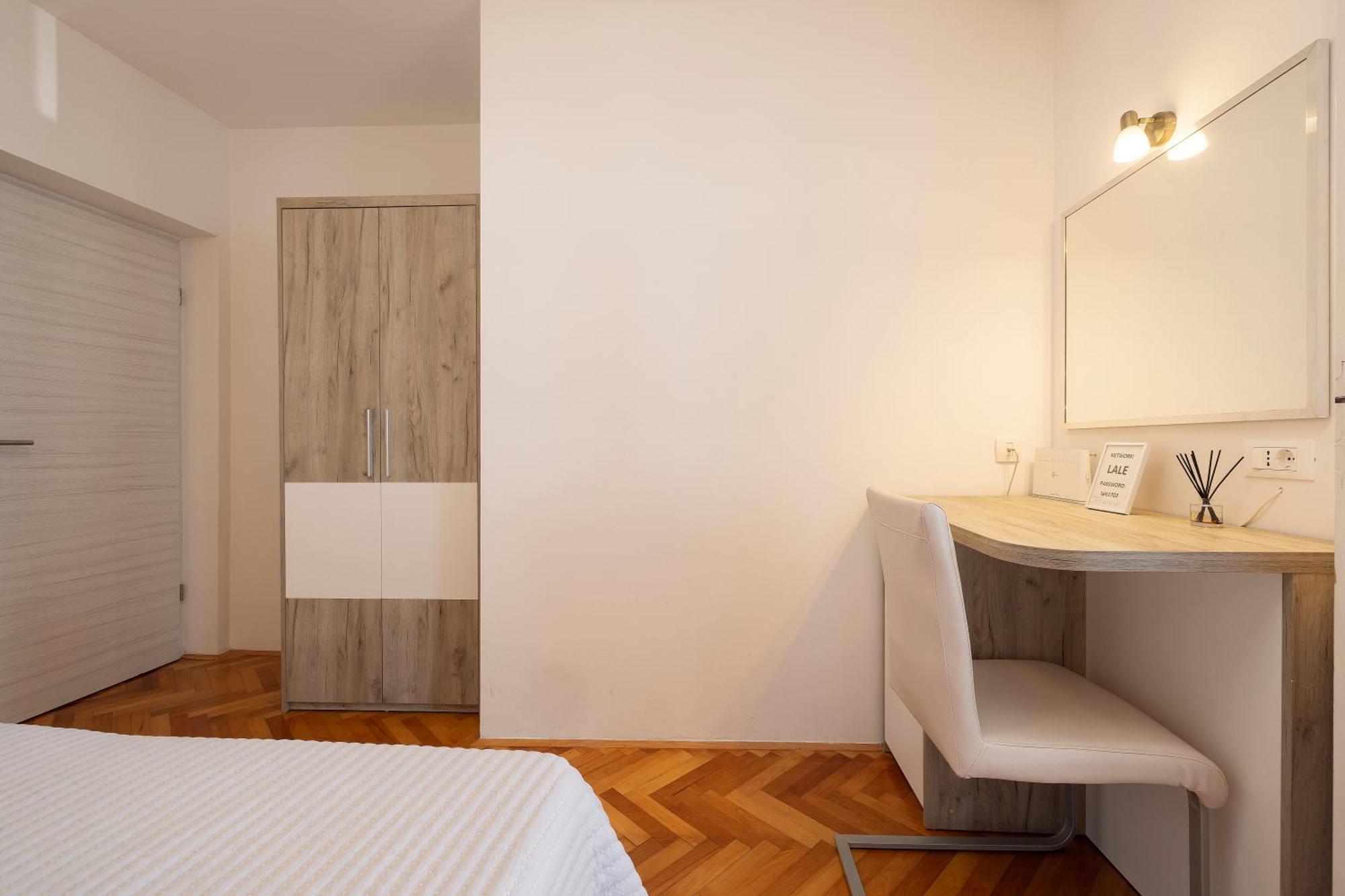 Apartmans Lale Brela Luaran gambar