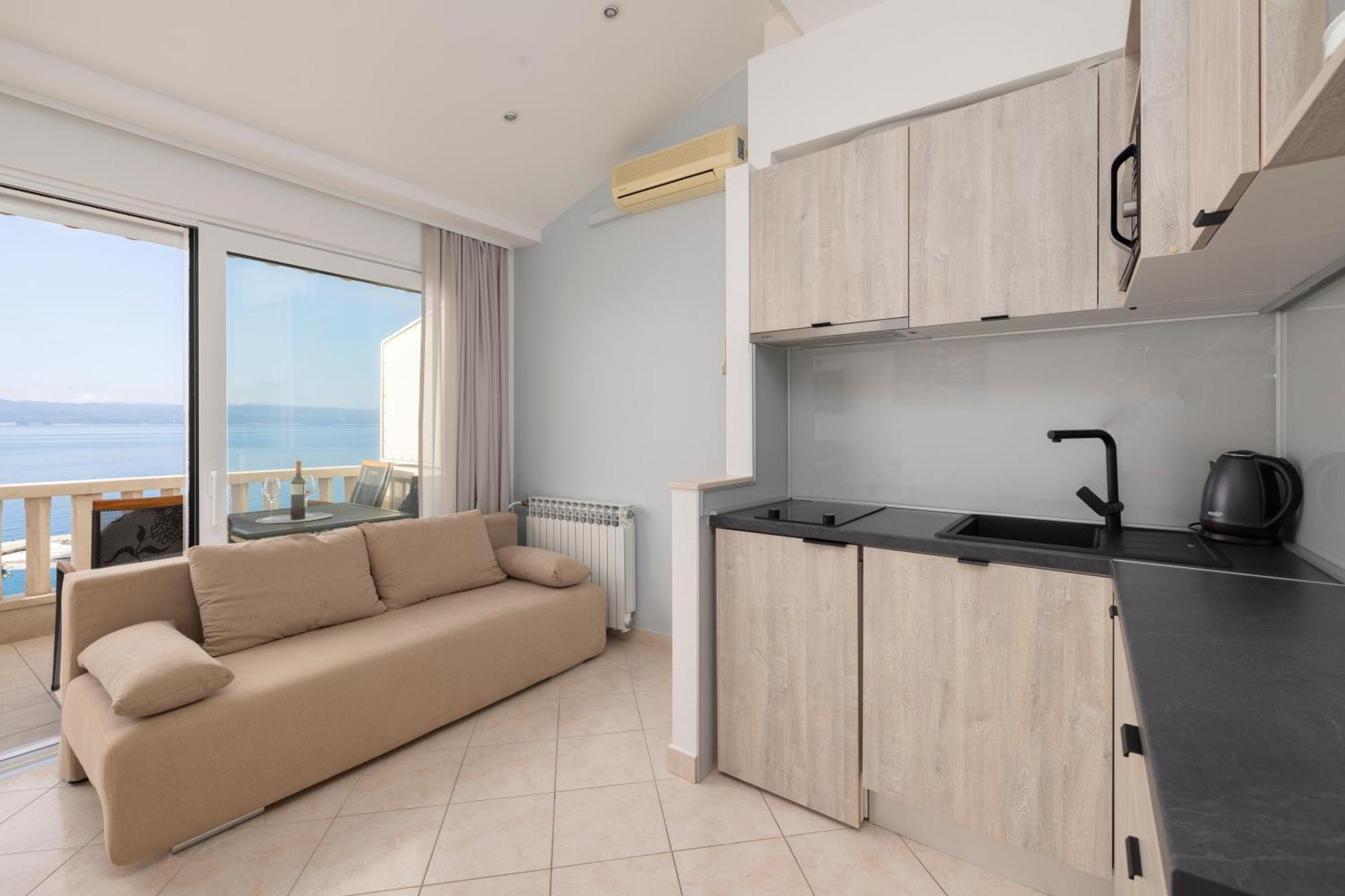 Apartmans Lale Brela Luaran gambar