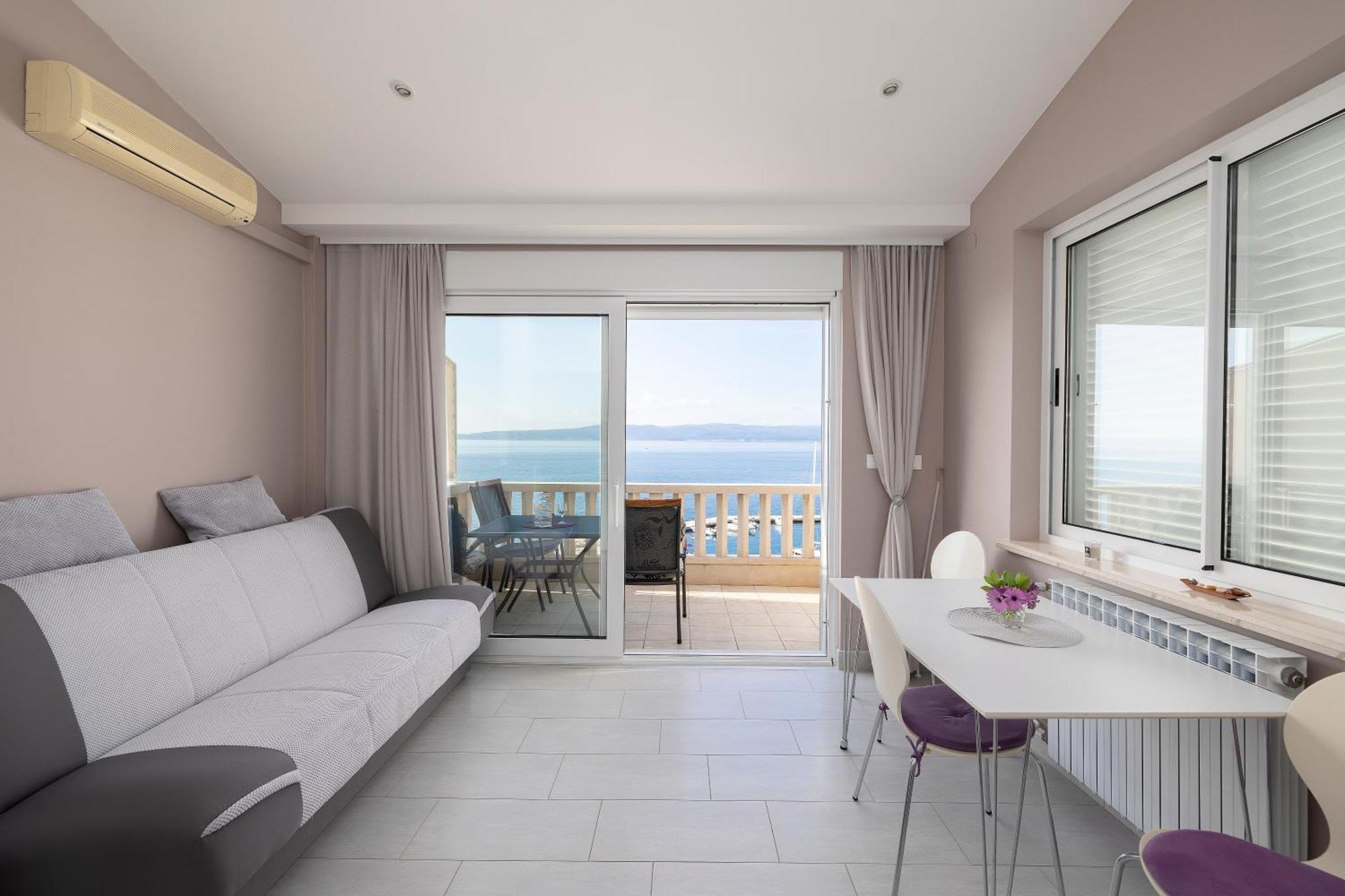 Apartmans Lale Brela Luaran gambar